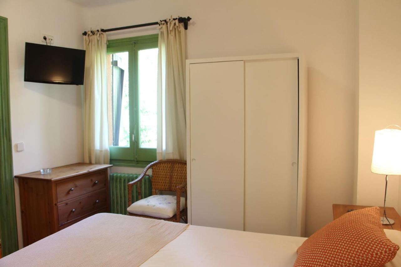 Hostal L'Ou De Reig Мунсень Екстер'єр фото