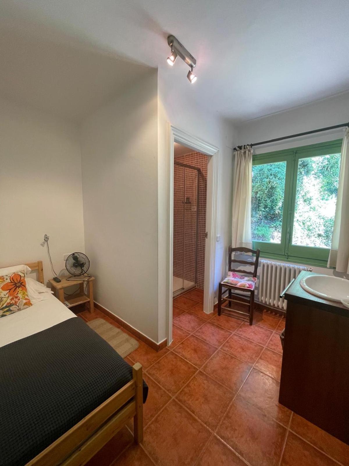Hostal L'Ou De Reig Мунсень Екстер'єр фото
