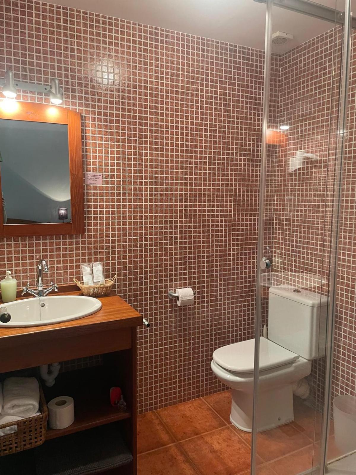 Hostal L'Ou De Reig Мунсень Екстер'єр фото