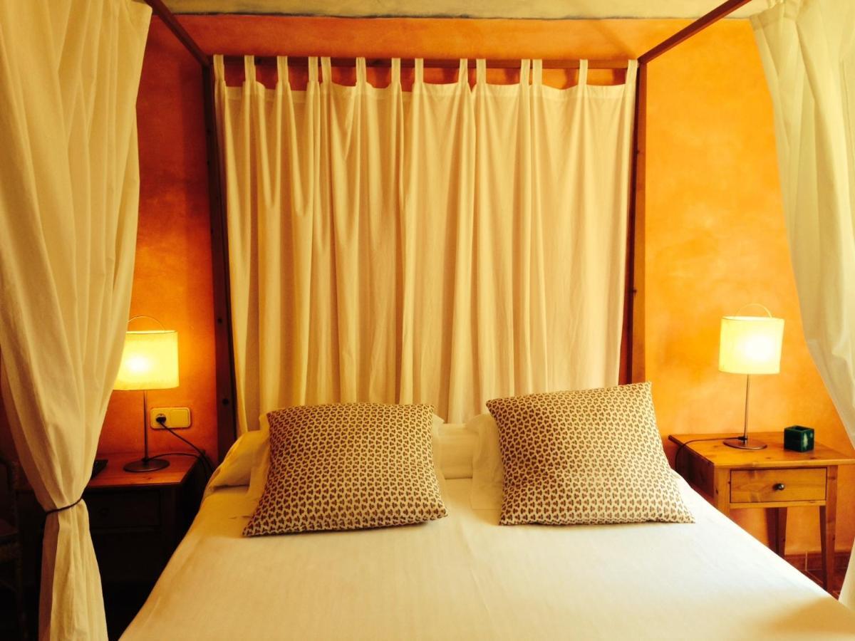 Hostal L'Ou De Reig Мунсень Екстер'єр фото